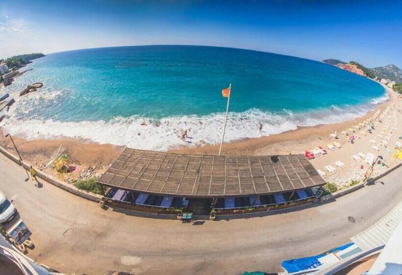 Triple Room Sea View, Villa Barcelona