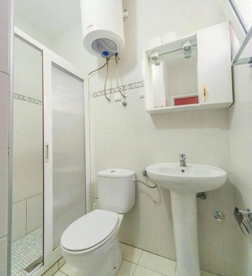 Triple Room Sea View, Villa Barcelona