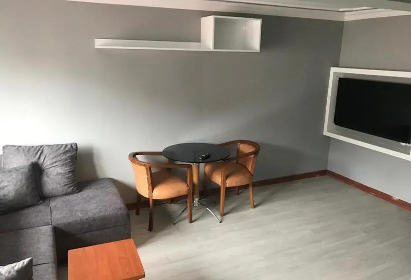 スイート, Hancilar Otel