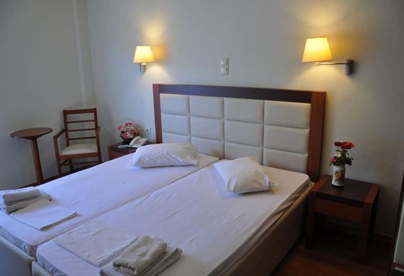 חדר סטנדרט, Elena