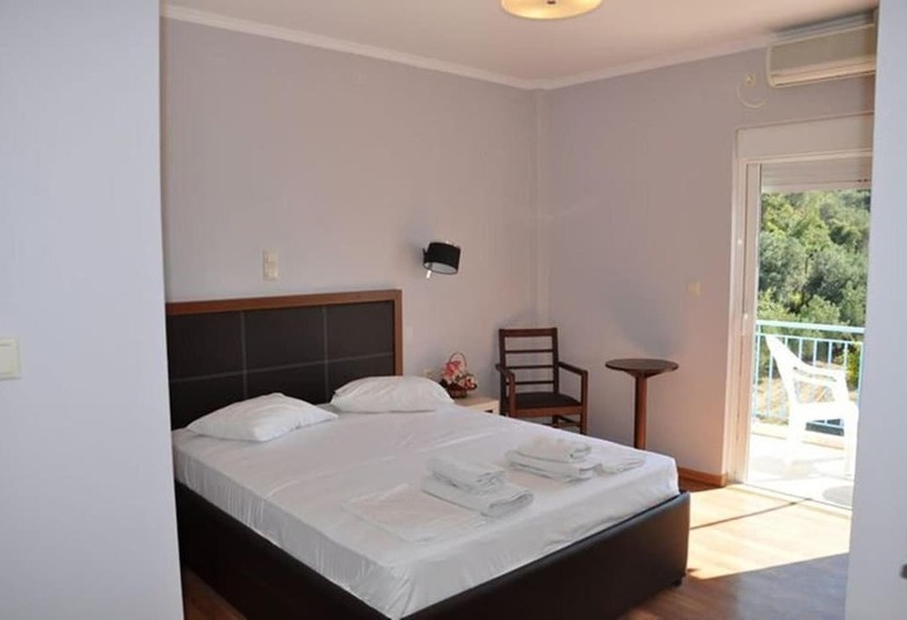 חדר סטנדרט, Elena