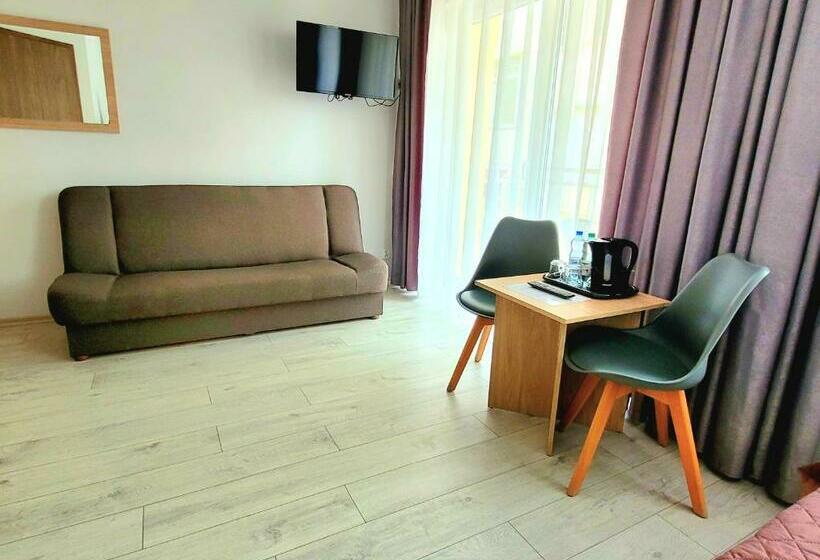 חדר סטנדרט לשלושה, Villa Jupiter