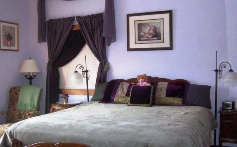 디럭스 트리플 룸, Coppertoppe Inn & Retreat Center