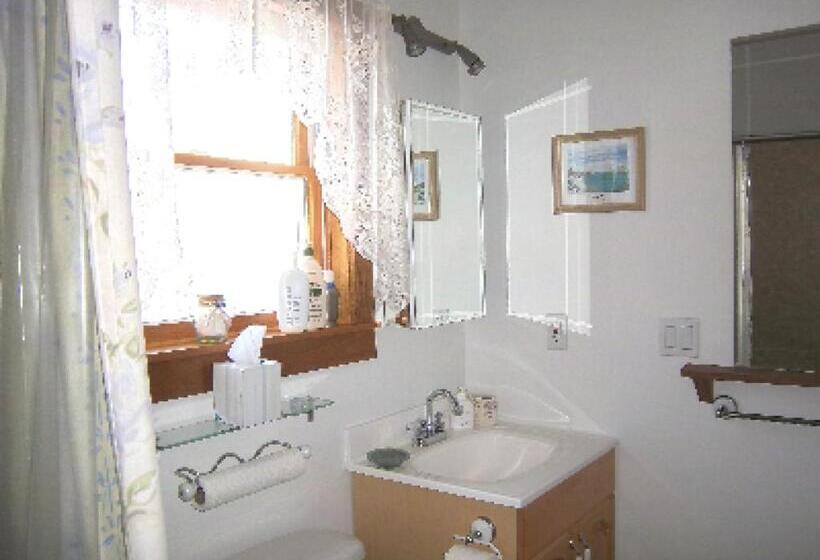 디럭스 트리플 룸, Coppertoppe Inn & Retreat Center