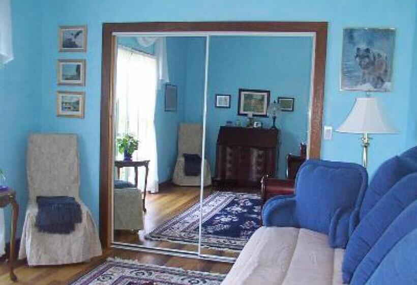 스탠다드 트리플 룸, Coppertoppe Inn & Retreat Center