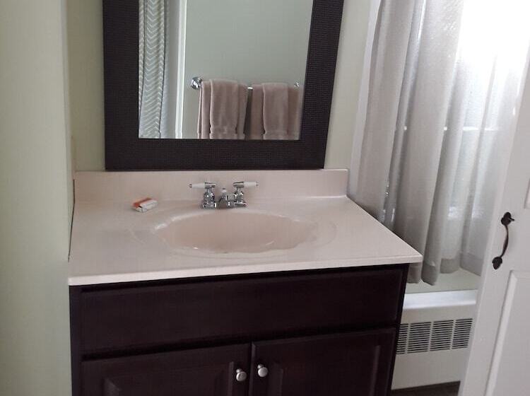 غرفة ديلوكس, Pepper House Inn