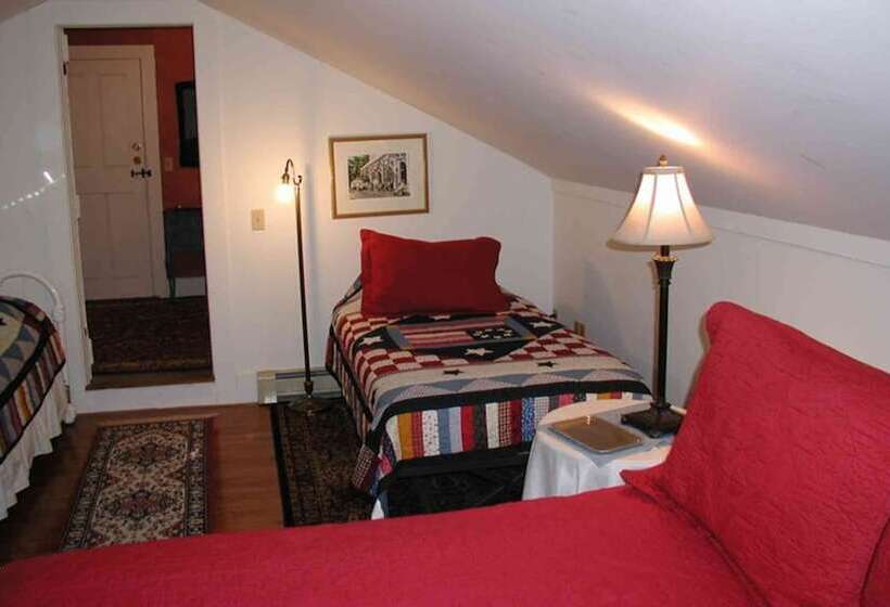 جناح عائلي, Pepper House Inn