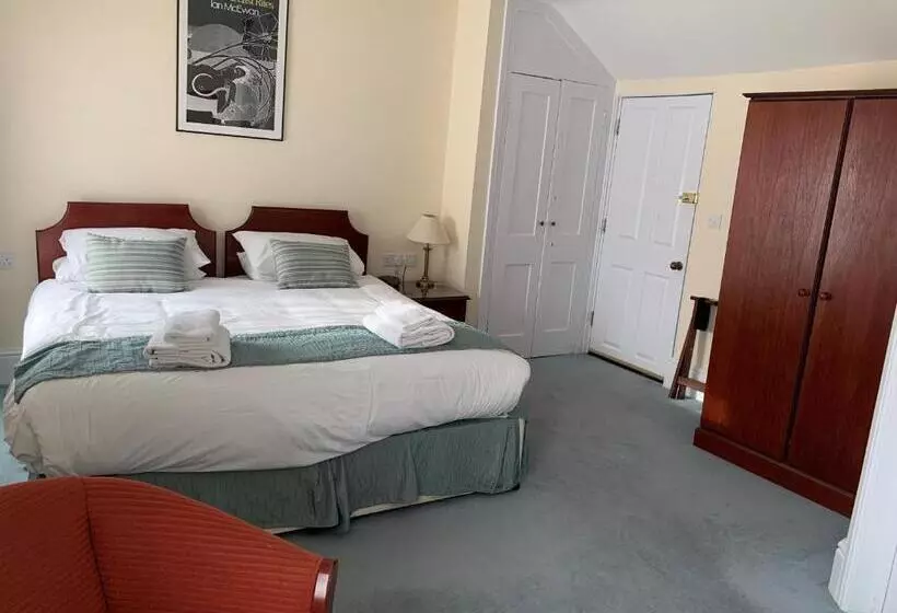 Standard-huone, Peregrine House