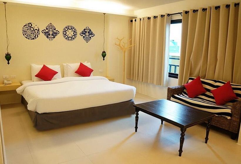 디럭스 룸, Acca Patong Apartments