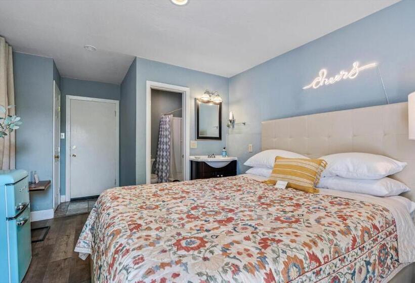 غرفة قياسية, Cinnamon Bear Creekside Inn