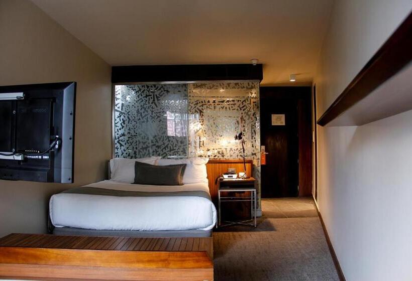 غرفة قياسية فردية, Cumbres Lastarria