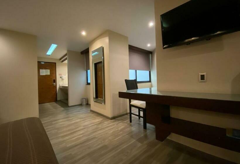 디럭스 룸 킹사이즈 침대, Escala Central Del Norte