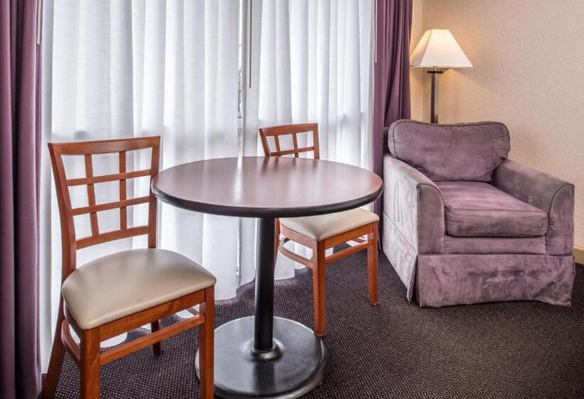 غرفة قياسية, Hawthorne Inn & Conference Center