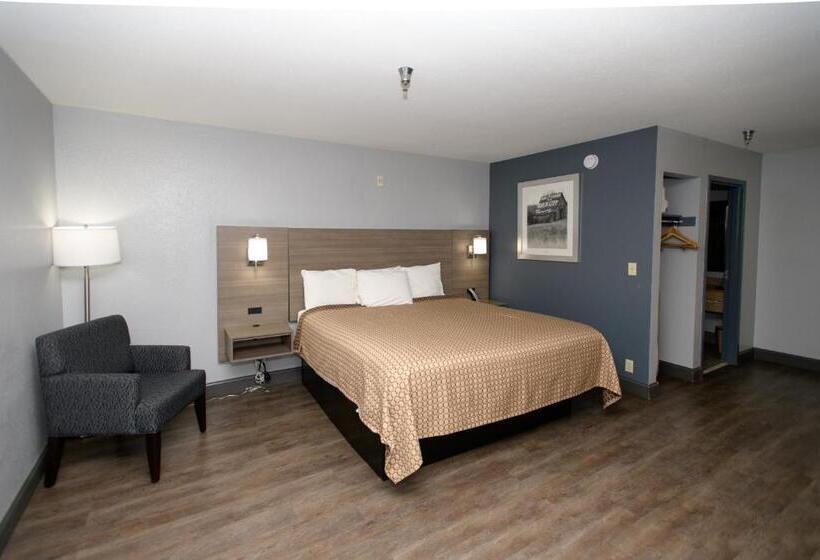 غرفة قياسية سرير كينج, Hometown Innringgold