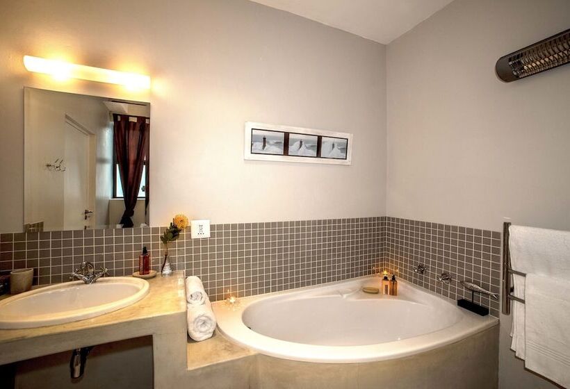 Студио Deluxe Вид на Море, Mariner Guesthouse & Villa