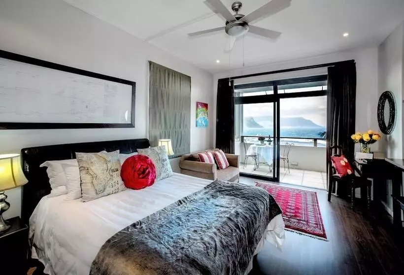 オーシャンビューデラックスステューディオ, Mariner Guesthouse & Villa