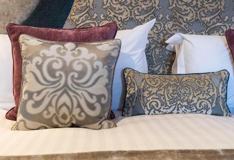 اتاق استاندارد با چشم‌انداز دریاچه, Peak Edge