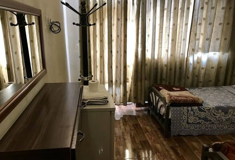 اتاق استاندارد, Sun Rise Hotel & Hostel & Tours