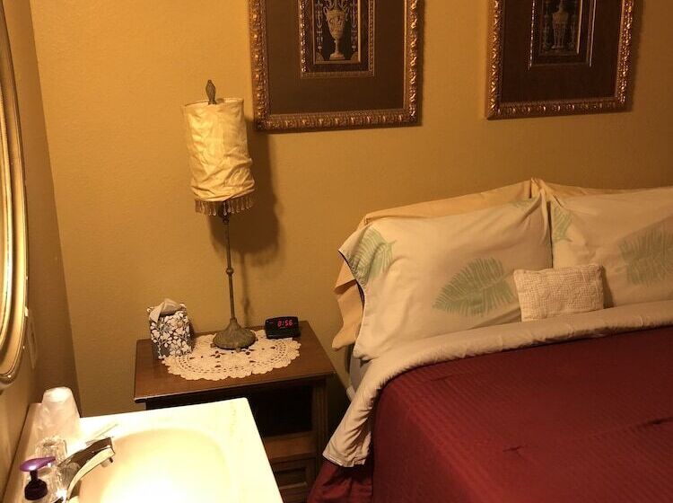 Номер Стандарт, The Courtland Hotel & Spa