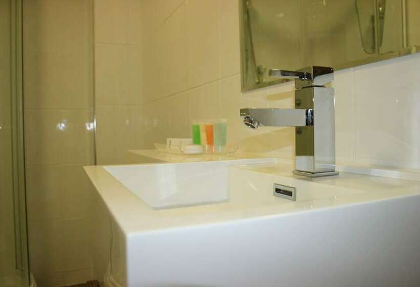 スタンダードルーム, Tower House