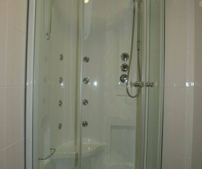 スタンダードルーム, Tower House