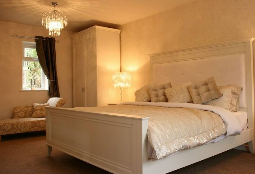 スタンダードルーム, Tower House