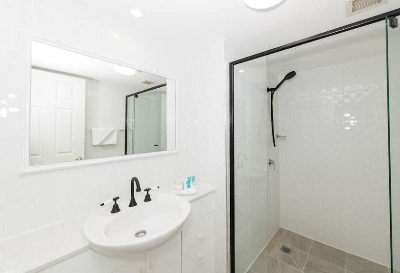آپارتمان 3 خوابه, La Grande Apartments