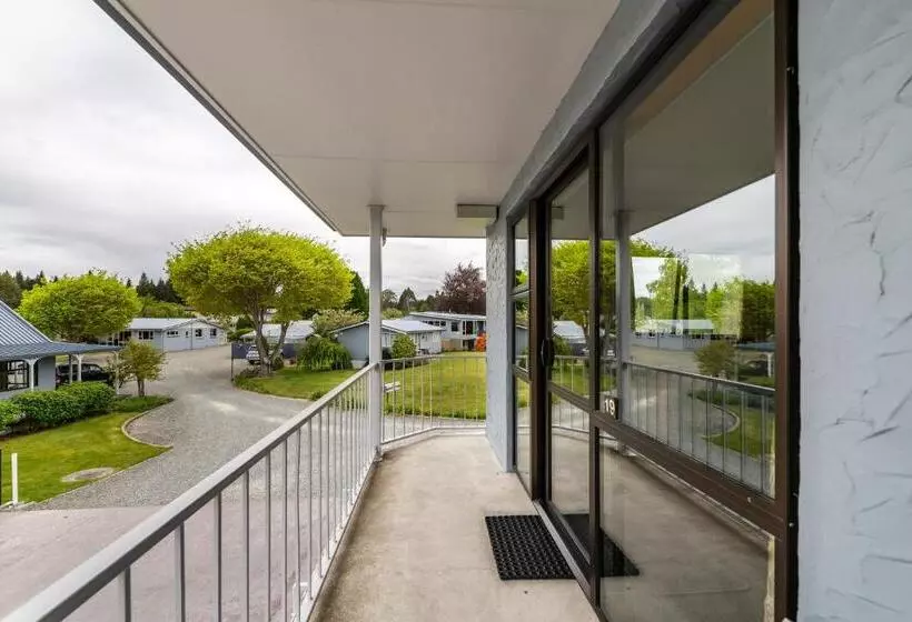 استودیو استاندارد با چشمانداز باغ, Lakeside Motel & Apartments