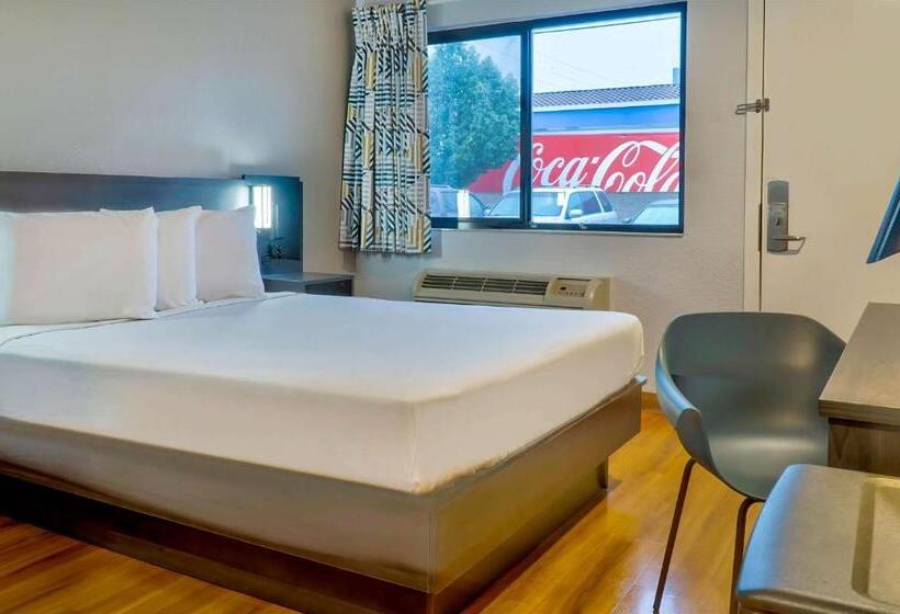디럭스 룸, Motel 6el Monte, Ca  Los Angeles