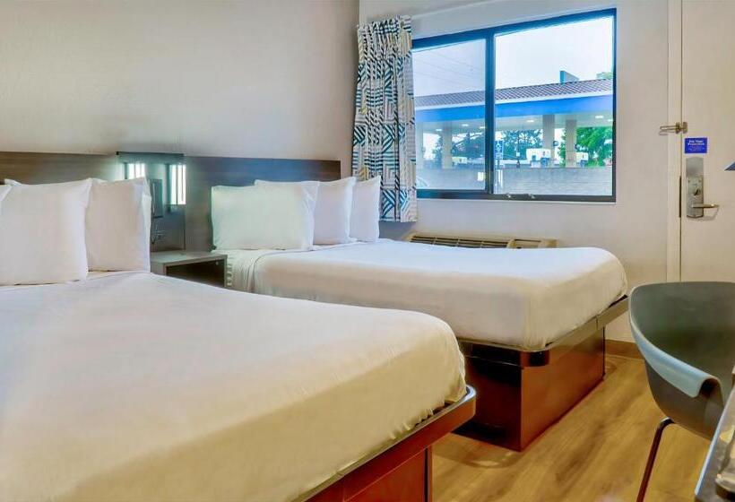 디럭스 4인 룸, Motel 6el Monte, Ca  Los Angeles