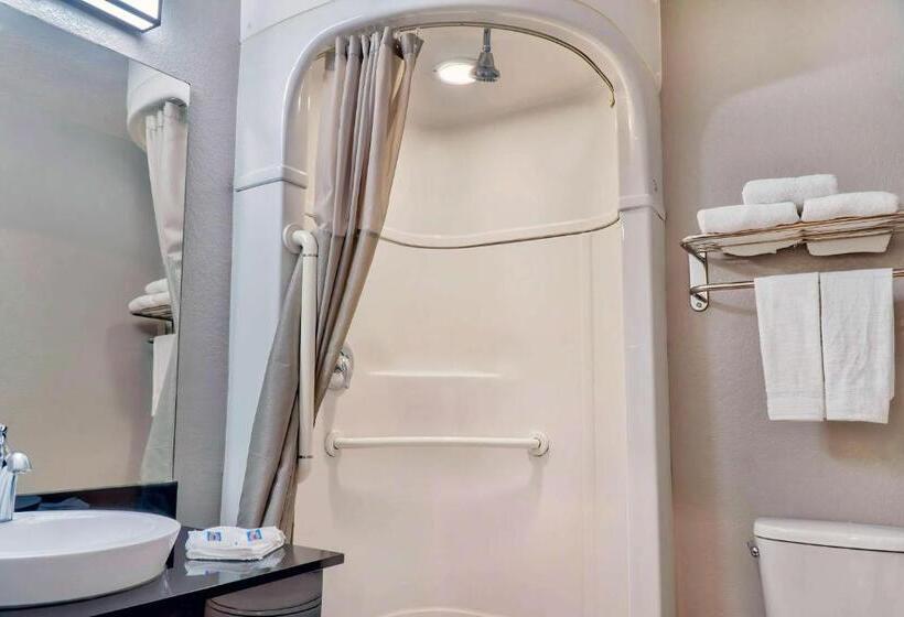 חדר דלוקס לארבעה, Motel 6el Monte, Ca  Los Angeles