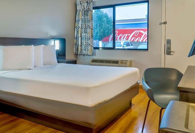 디럭스 룸, Motel 6el Monte, Ca  Los Angeles