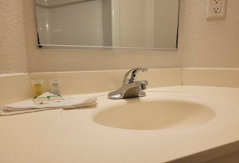 ２ダブルベッドのスタンダードルーム, Motel 6 Minonk, Il