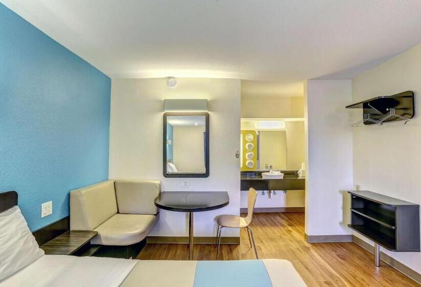 غرفة قياسية سرير كينج لذوى الإحتياجات الخاصة, Motel 6 Dickson, Tn