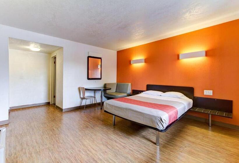 장애인을 위한 스탠다드 룸, Motel 6 Richfield, Oh