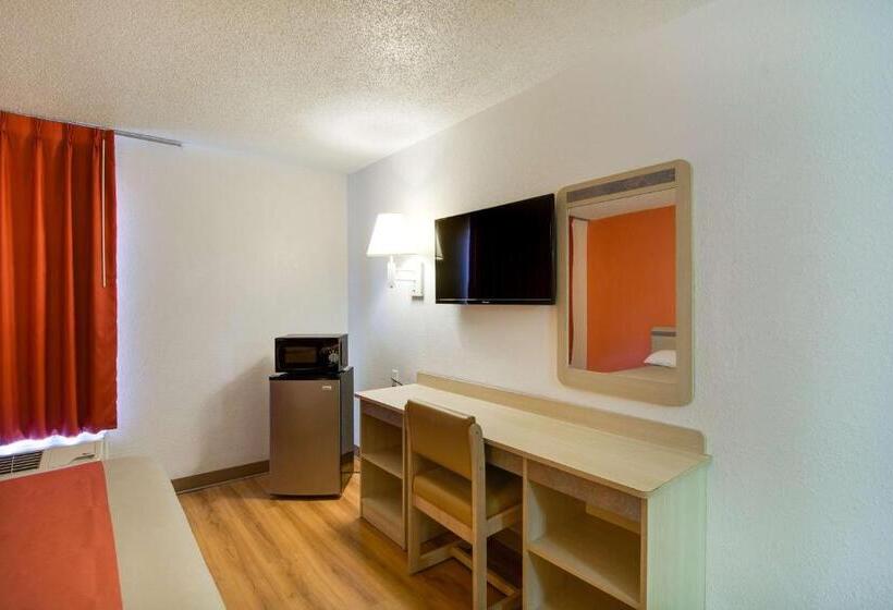 غرفة قياسية سرير كينج, Motel 6waukegan, Il