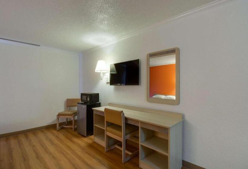 스탠다드 룸 킹사이즈 침대, Motel 6waukegan, Il