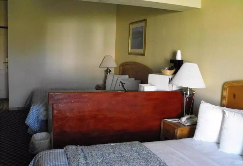 ２ダブルベッドのスタンダードルーム, Americas Best Value Inn Three Rivers
