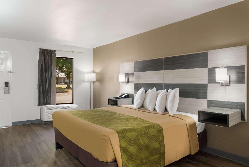 غرفة قياسية سرير كينج, Econo Lodge