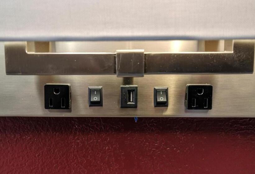 اتاق دلوکس مخصوص معلولین, Red Roof Inn Gadsden