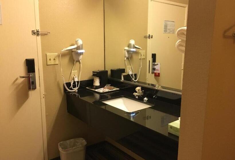 Quarto Estandar, Super 8 By Wyndham Vicksburg