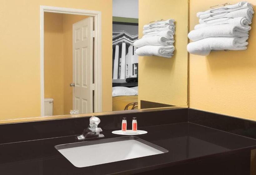 豪华房间, Super 8 By Wyndham Vicksburg