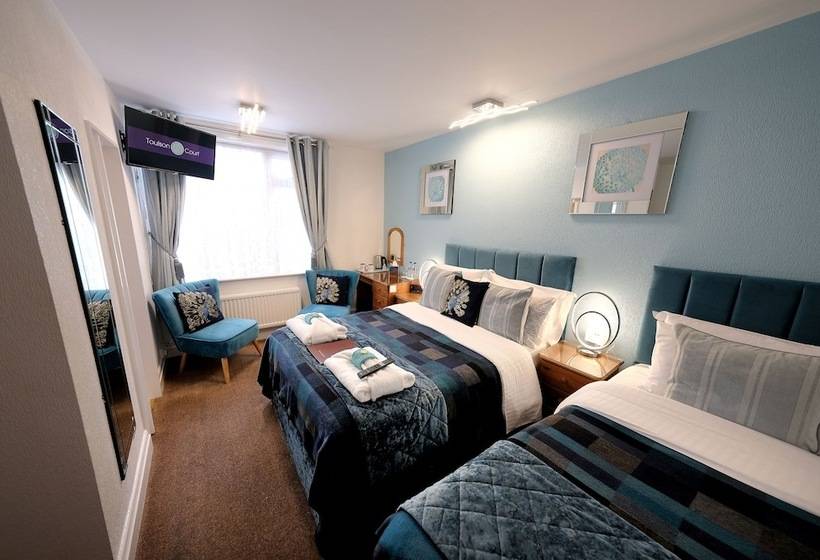 Семейный Номер, Toulson Court