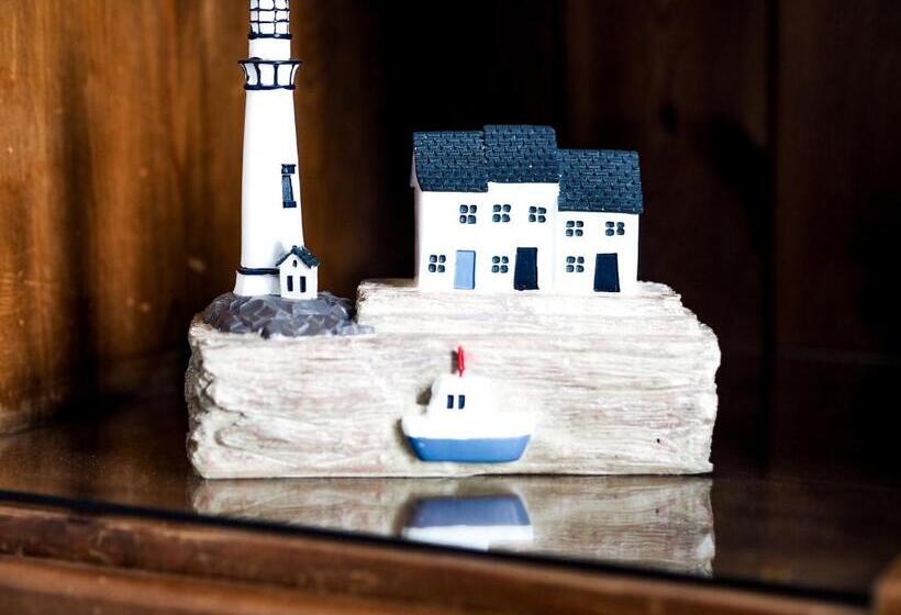 Номер Basic, Toulson Court