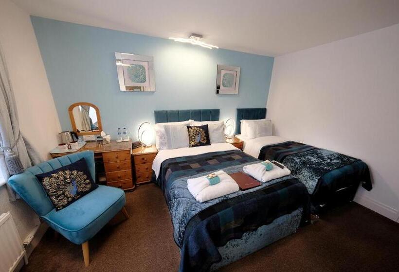 Семейный Номер, Toulson Court