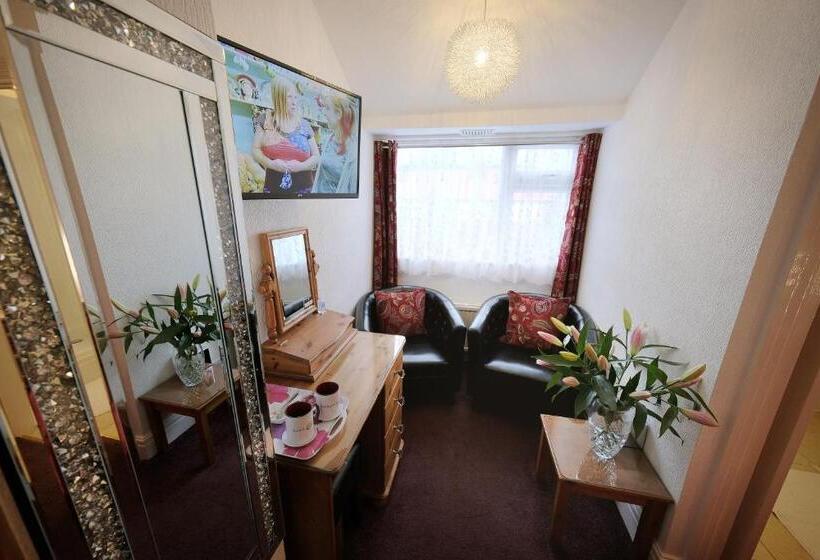 Номер Стандарт, Toulson Court