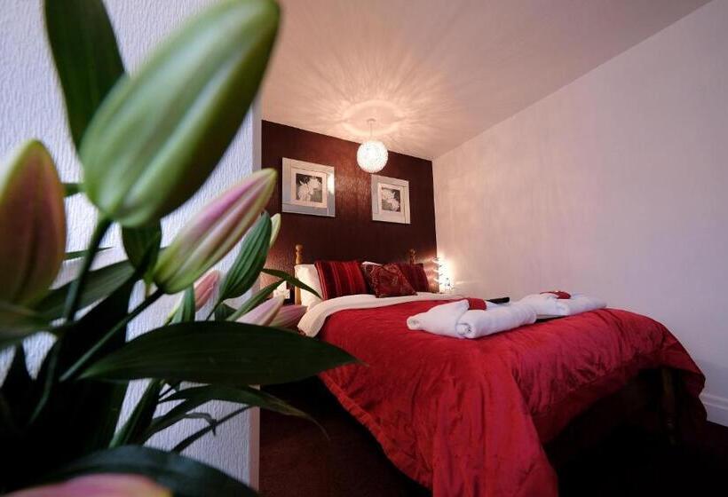 Номер Стандарт, Toulson Court