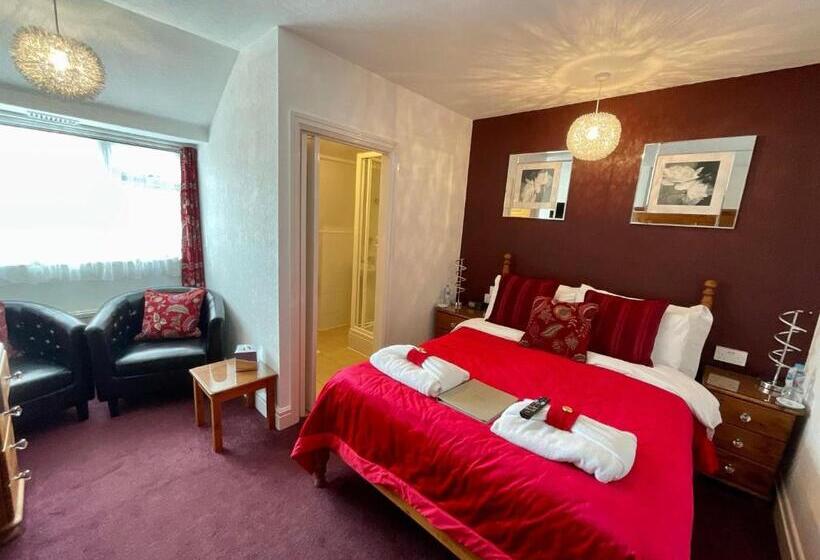 Номер Стандарт, Toulson Court