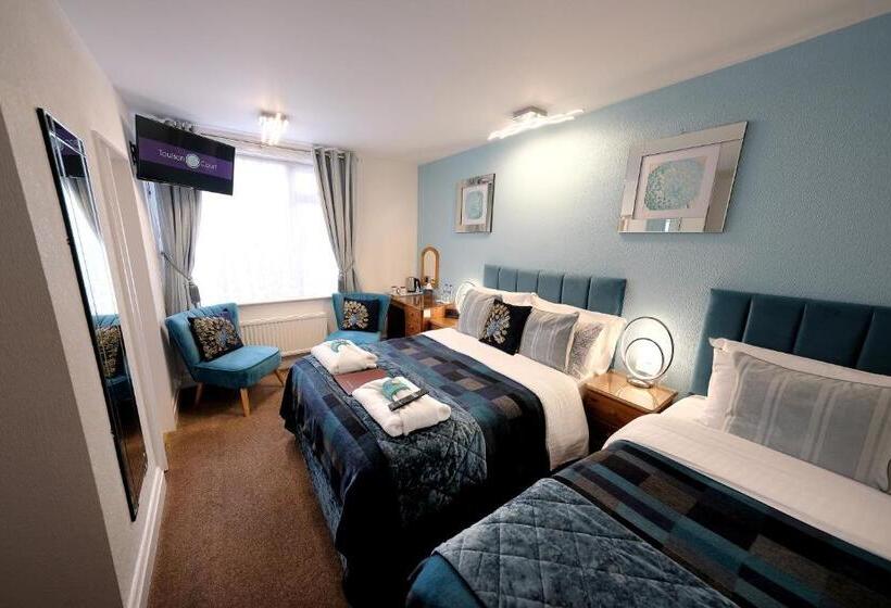 Семейный Номер, Toulson Court