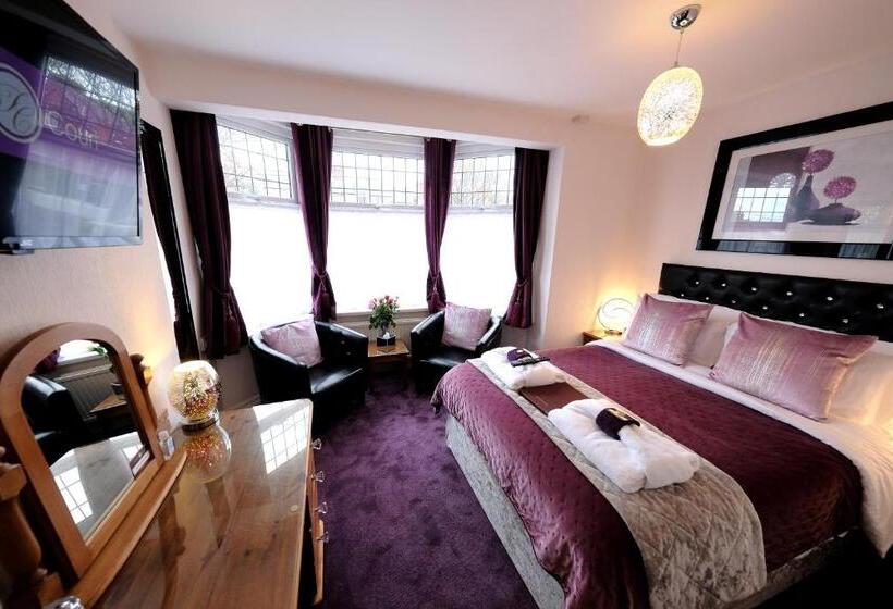 Номер Стандарт, Toulson Court